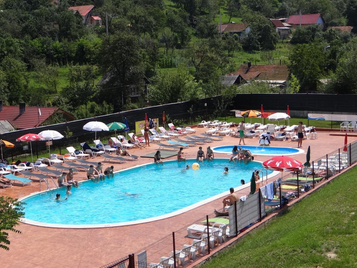 Cabana Pensiune La Brazi Vulcan  Exterior photo